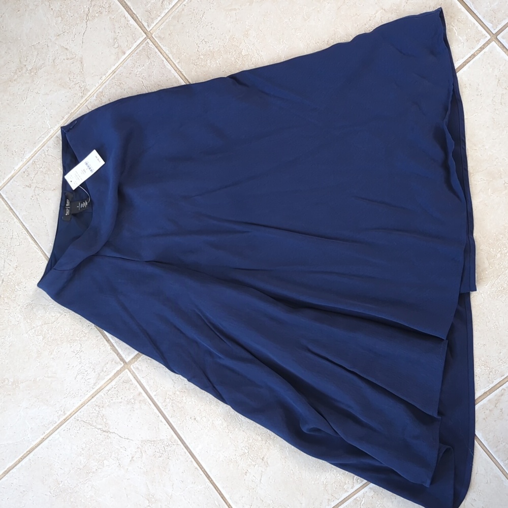 White House Black Market navy blue lined skirt